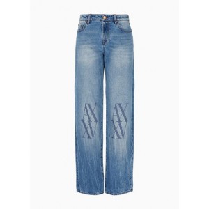 Relaxed fit jeans in rigid denim with embroidered monogram