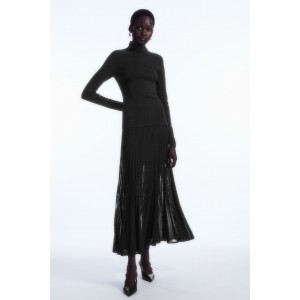 PLEATED KNITTED TURTLENECK MAXI DRESS