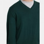 V-Neck Sweater in Merino Wool