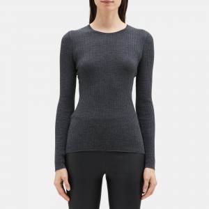 Slim-Fit Sweater in Merino Wool
