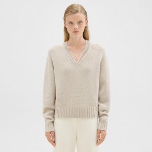 V-Neck Sweater in Recycled Wool-Cashmere