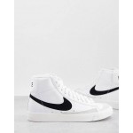 Nike Blazer Mid 77 VNTG trainers in white/black