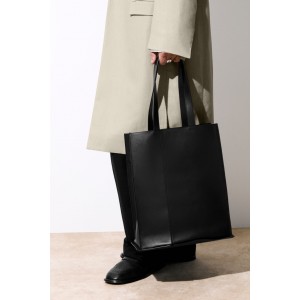 THE SCULPTED TOTE - LEATHER