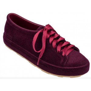 be flocked lace-up sneaker in burgundy